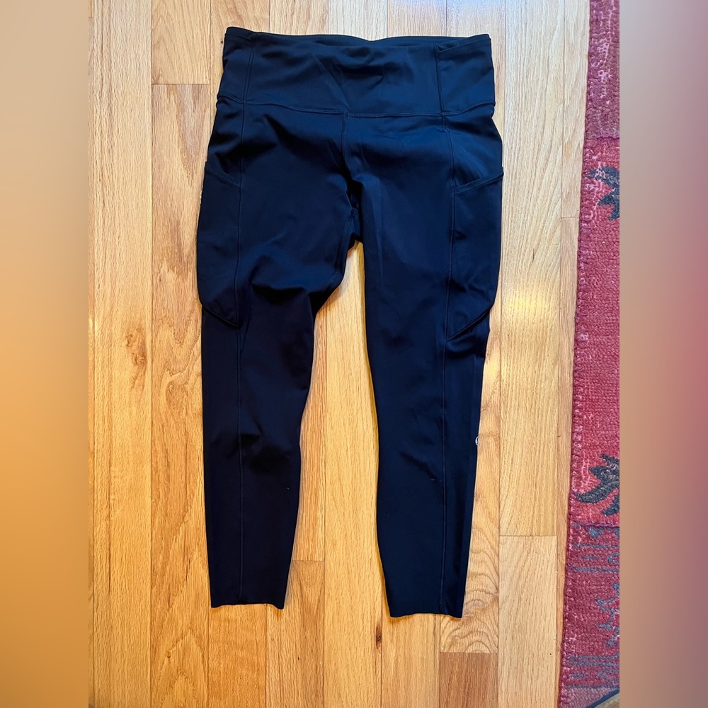 Lululemon Fast and Free 23” HR crop black leggings
